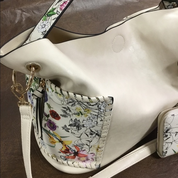 Three piece purse ,wallet and makeup bag - Picture 3 of 6